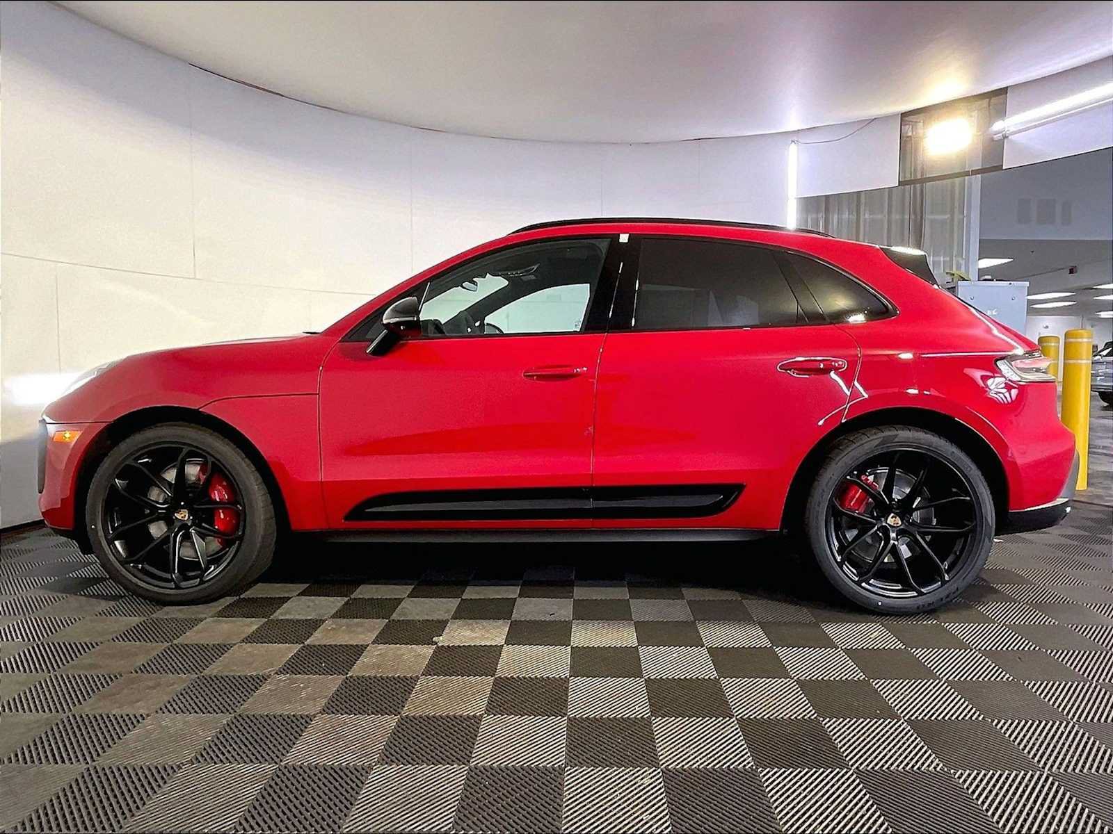 New 2026 Porsche Macan GTS AWD/4WD image 2