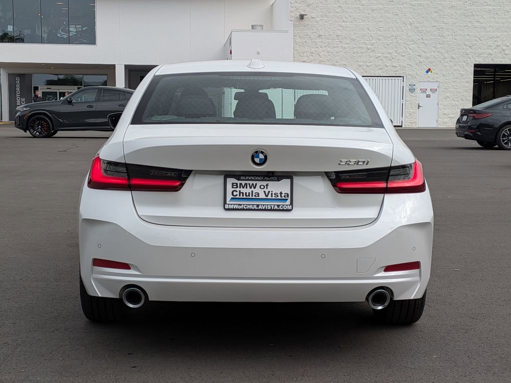 New 2026 BMW 330i Sedan image 8