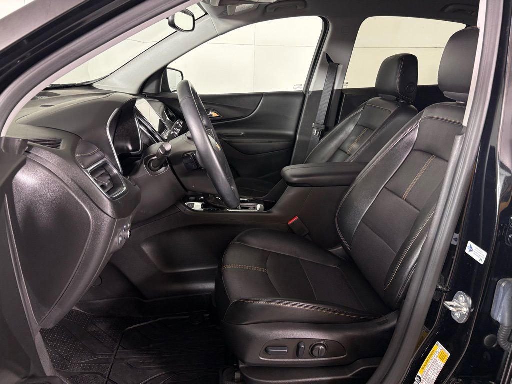 Used 2023 Chevrolet Equinox Premier image 19