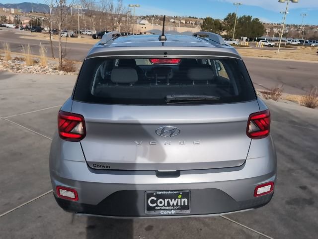 Used 2023 Hyundai Venue SEL w/ Cargo Package image 6