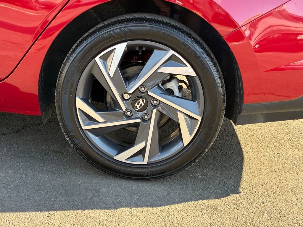 Used 2025 Hyundai Elantra Sport image 43
