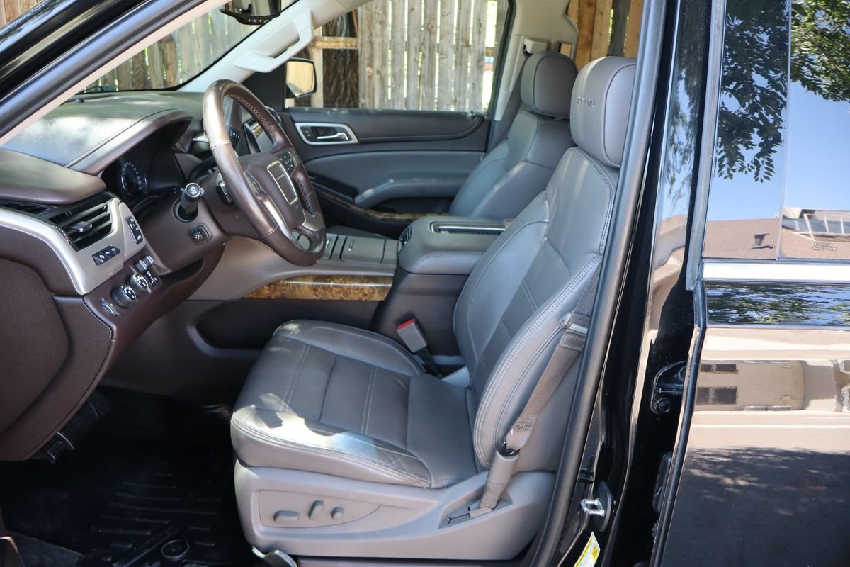 Used 2016 GMC Yukon XL Denali w/ Open Road Package AWD/4WD image 19
