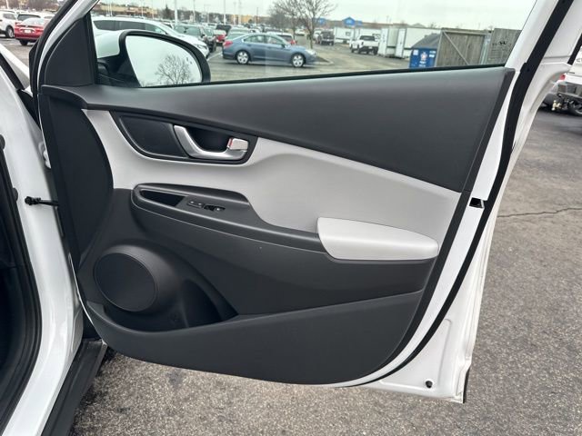 Used 2023 Hyundai Kona SEL w/ Convenience Package image 32