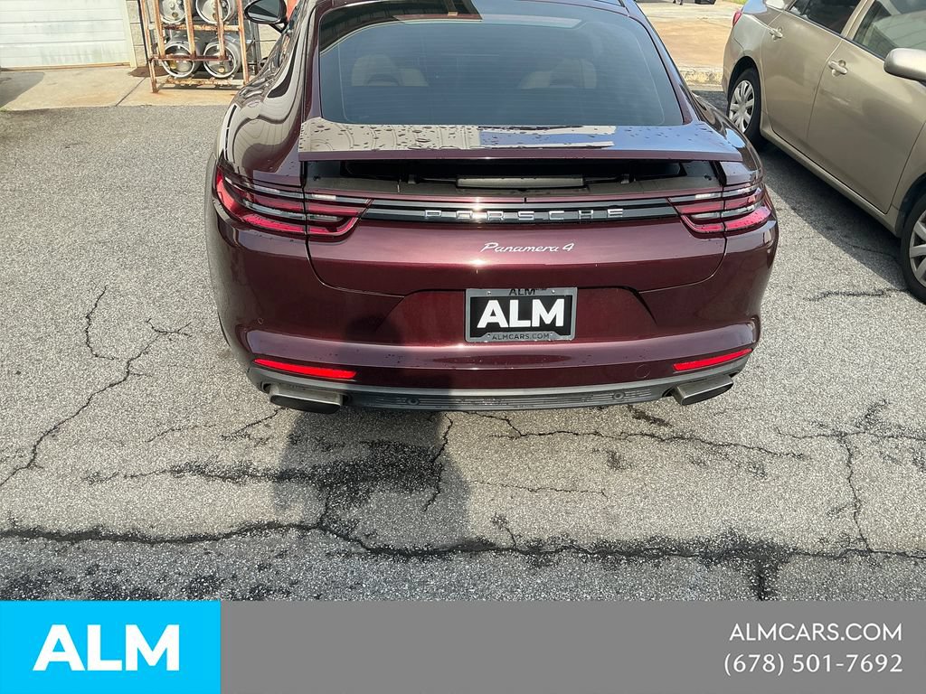 Used 2018 Porsche Panamera image 5