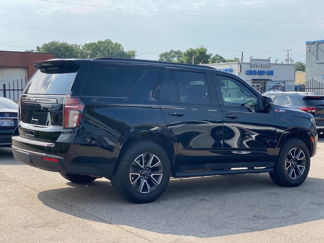 Used 2022 Chevrolet Tahoe Z71 w/ Luxury Package image 4