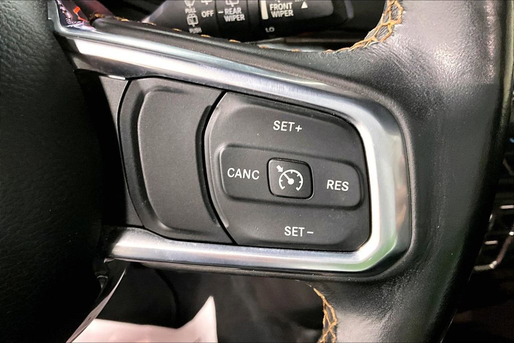 Used 2020 Jeep Wrangler Unlimited Sahara image 25