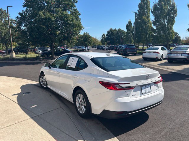Used 2025 Toyota Camry LE FWD image 5