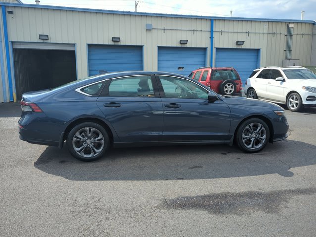 Used 2023 Honda Accord EX image 3