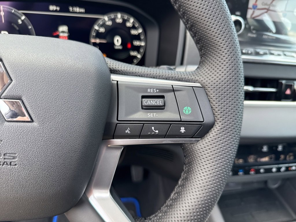New 2025 Mitsubishi Outlander SEL image 37
