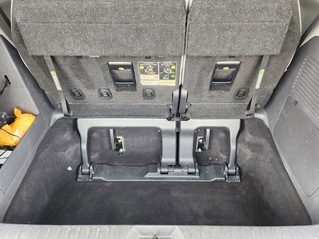 Used 2023 Toyota Sienna XLE FWD image 27