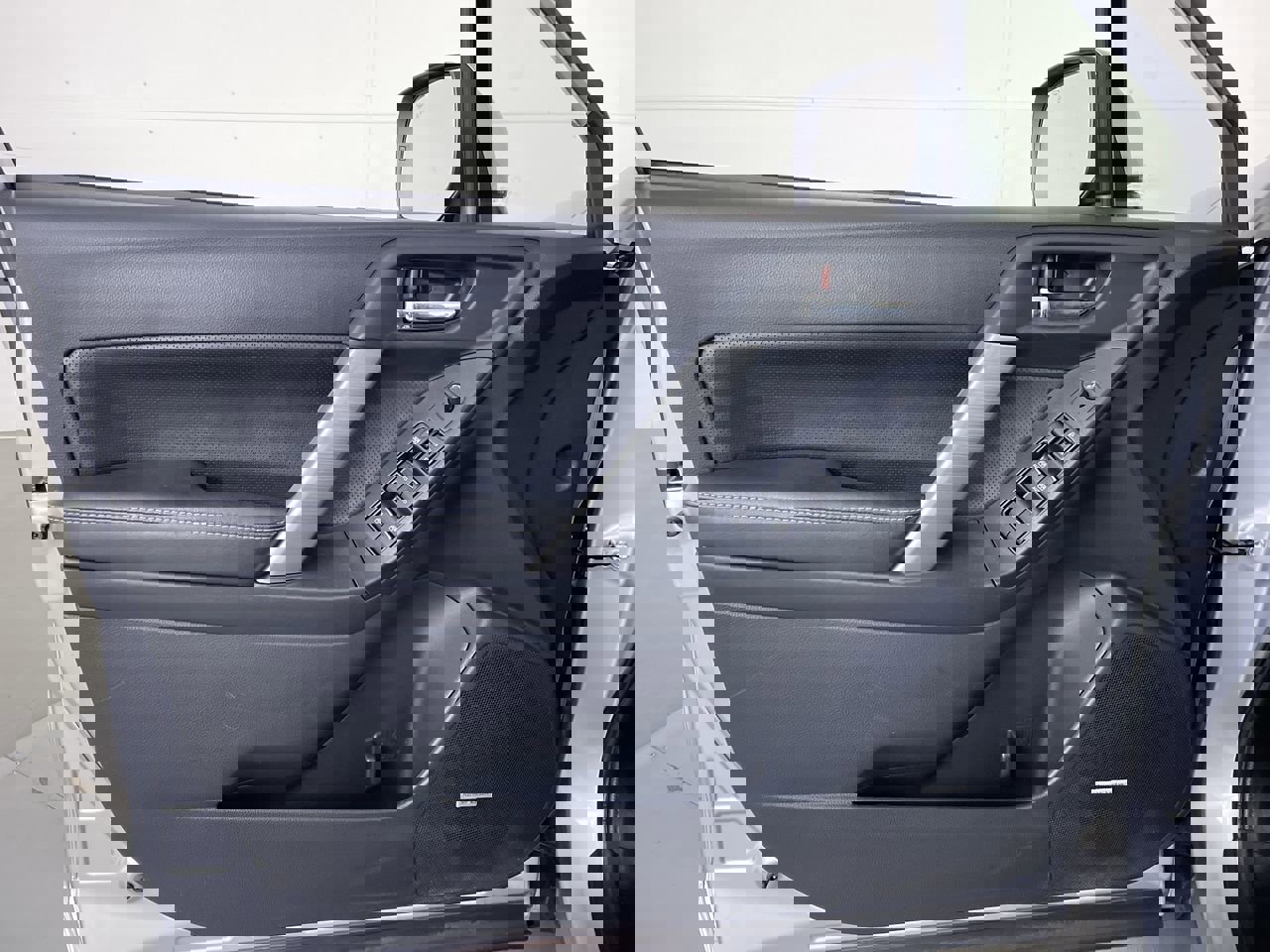 Used 2018 Subaru Forester 2.5i Limited image 10