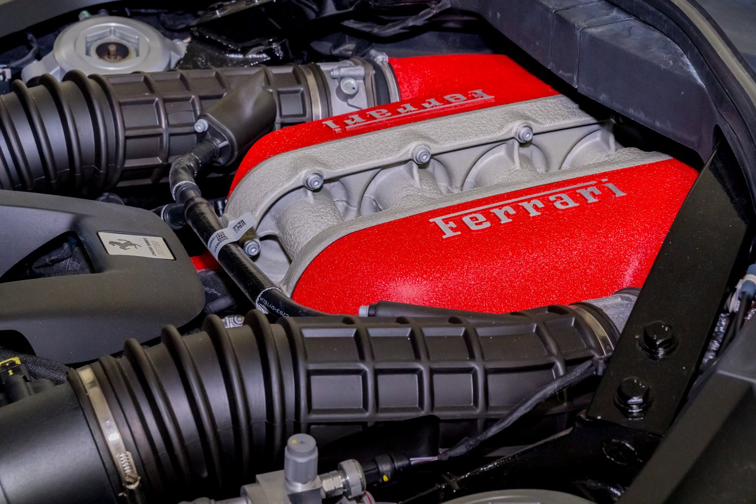 Used 2024 Ferrari Purosangue AWD/4WD image 43