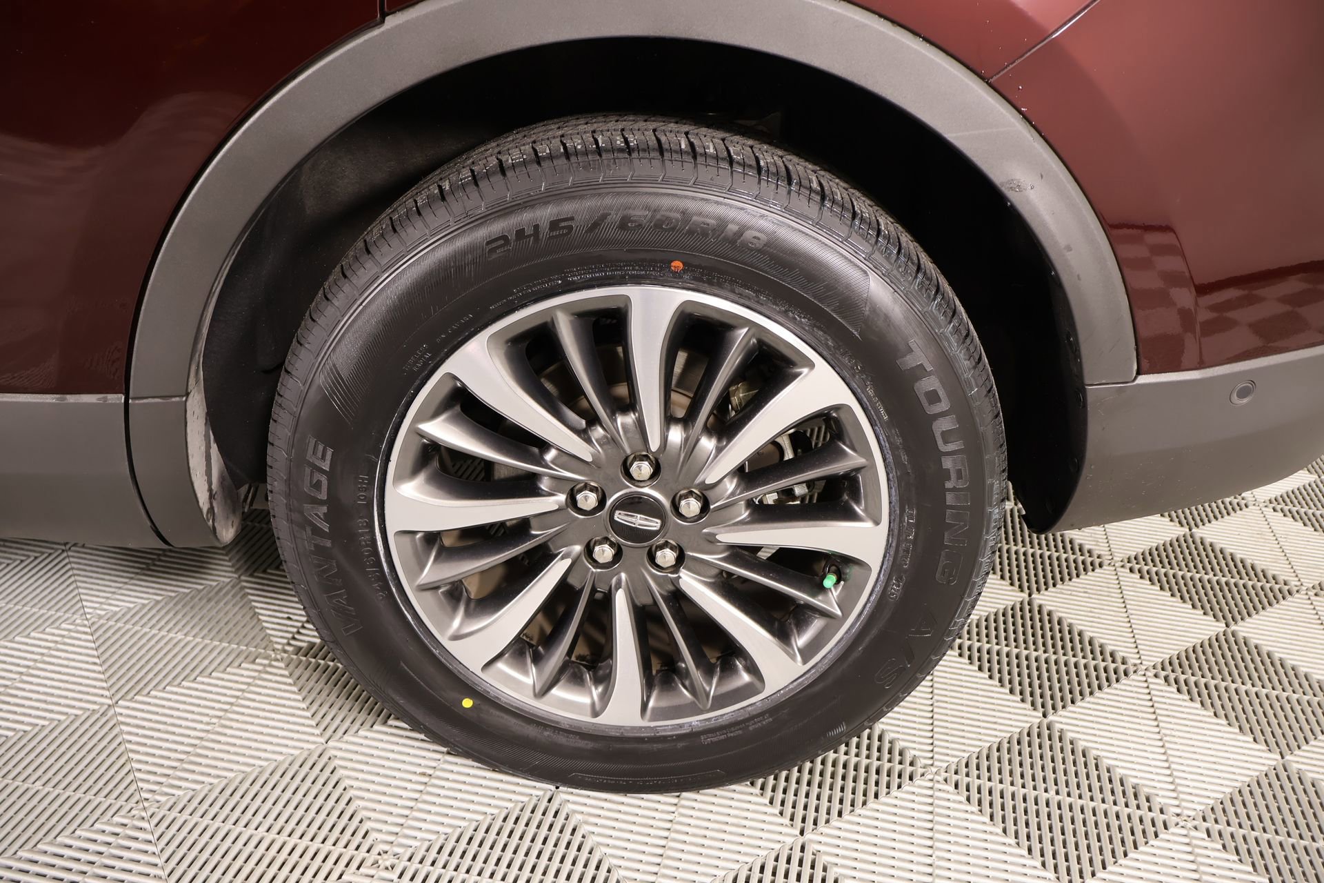 Used 2022 Lincoln Nautilus Reserve image 16