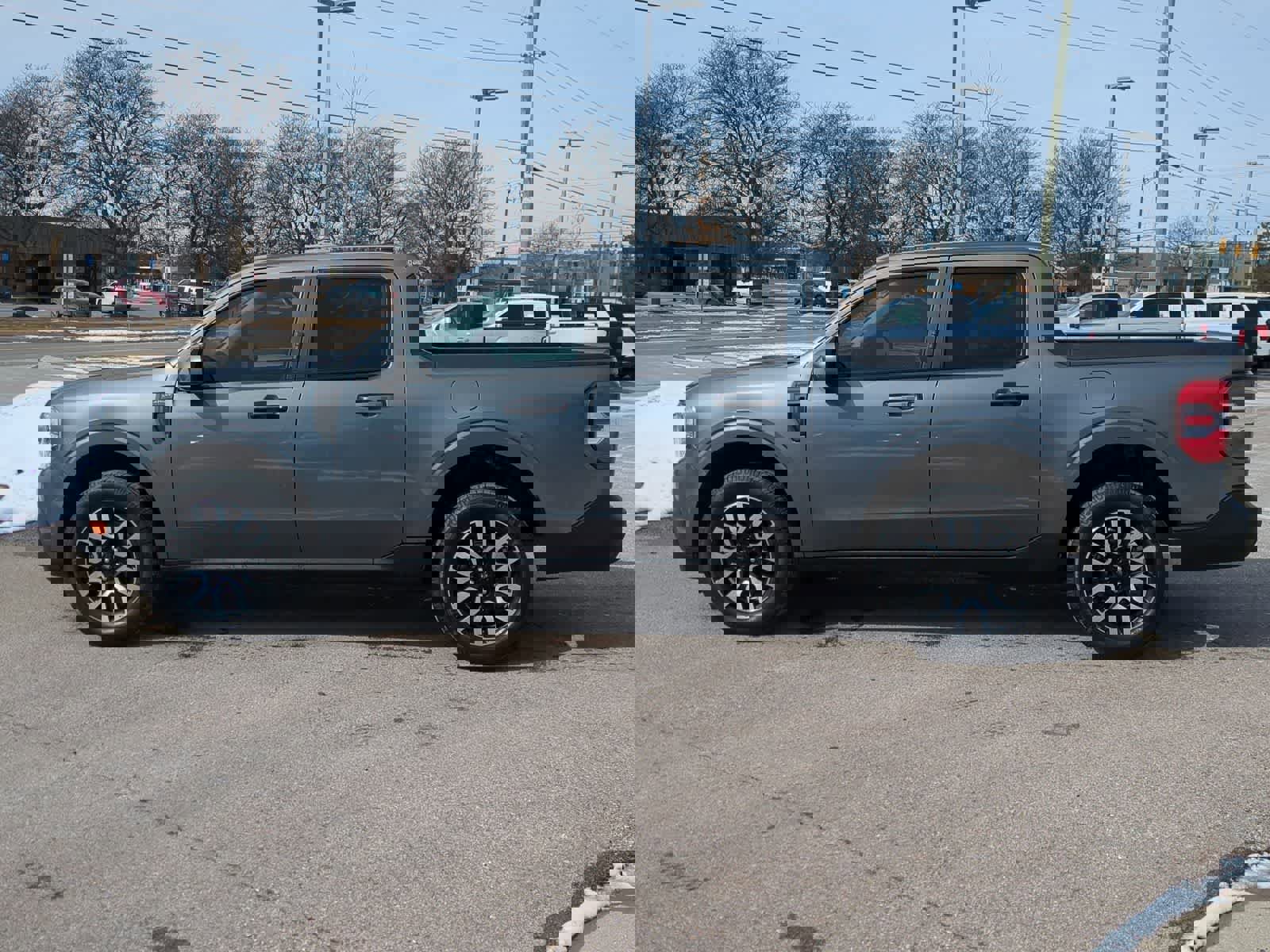 Used 2023 Ford Maverick Lariat image 5