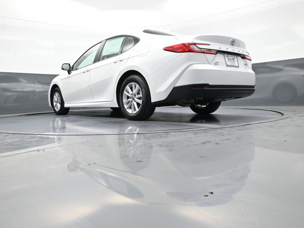 Certified 2025 Toyota Camry LE image 31