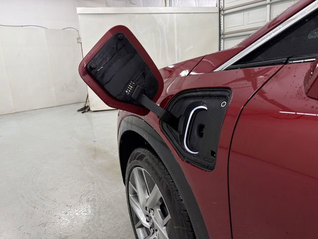 New 2026 Cadillac Optiq Luxury 2 w/ LPO, Floor Liner Package AWD/4WD image 28