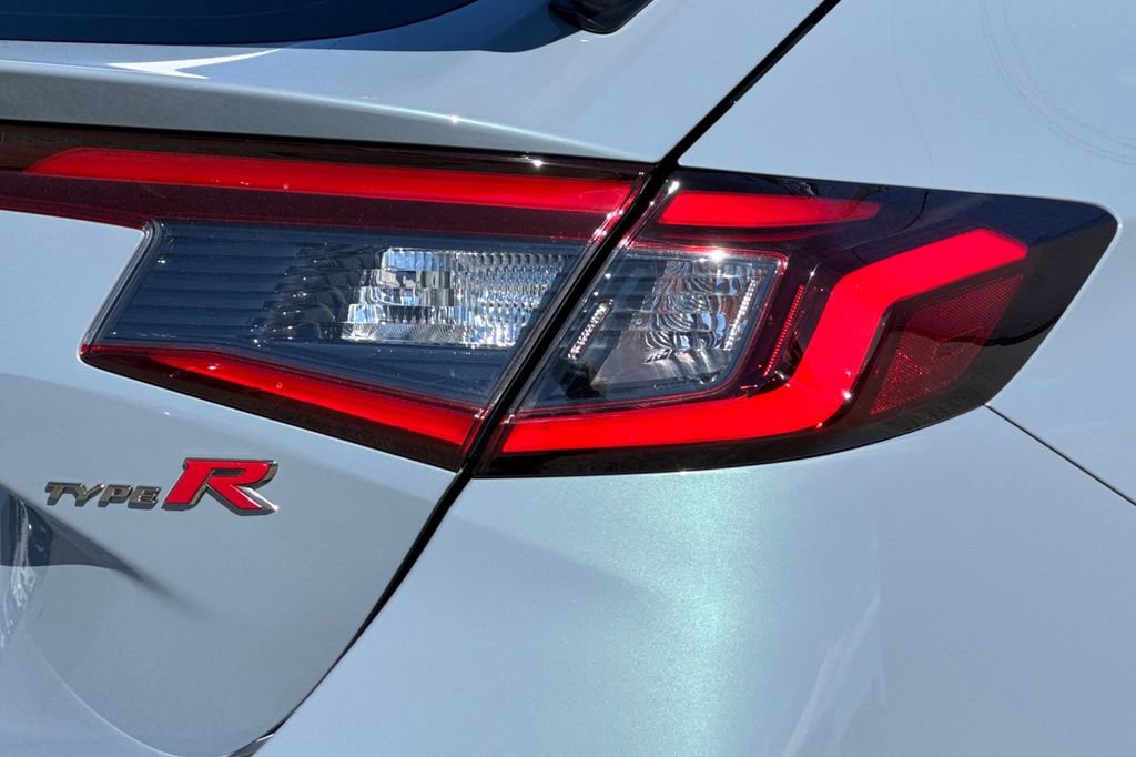 Used 2025 Honda Civic Type R image 26