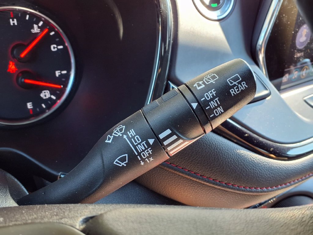 Used 2019 Chevrolet Blazer RS FWD image 27