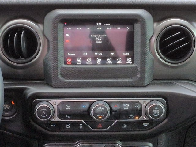 Used 2022 Jeep Wrangler Unlimited Sport AWD/4WD image 17
