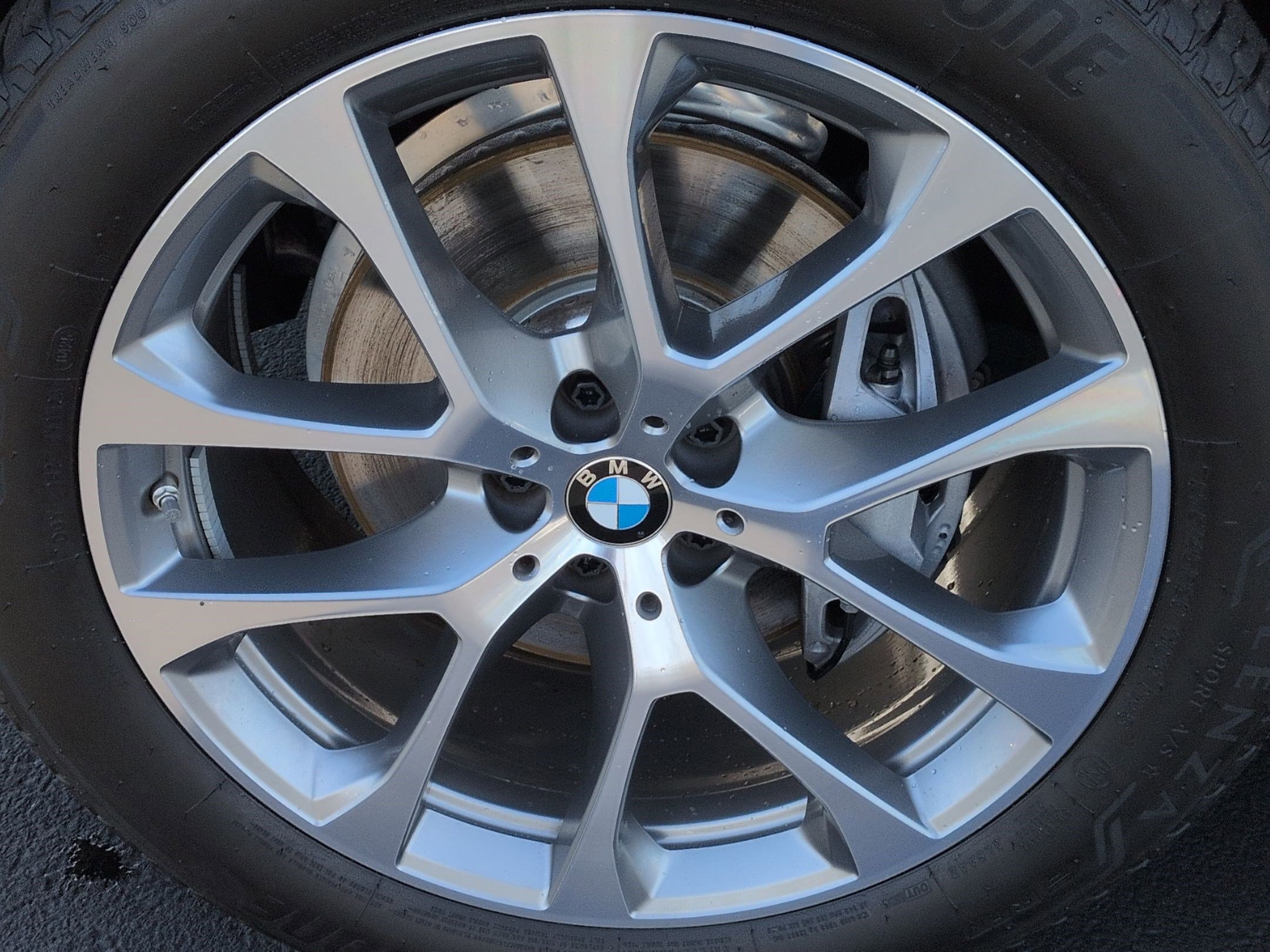 Used 2026 BMW X5 xDrive40i w/ Premium Package image 13