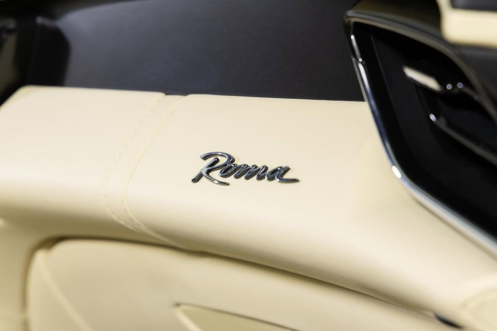 Used 2021 Ferrari Roma image 33