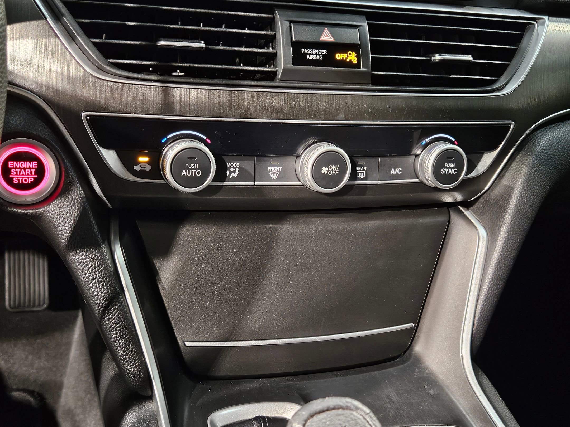 Used 2018 Honda Accord LX image 30