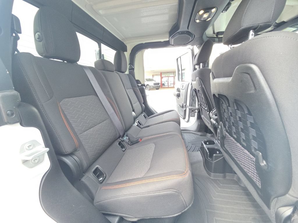 Used 2022 Jeep Gladiator Mojave w/ Cold Weather Group AWD/4WD image 20