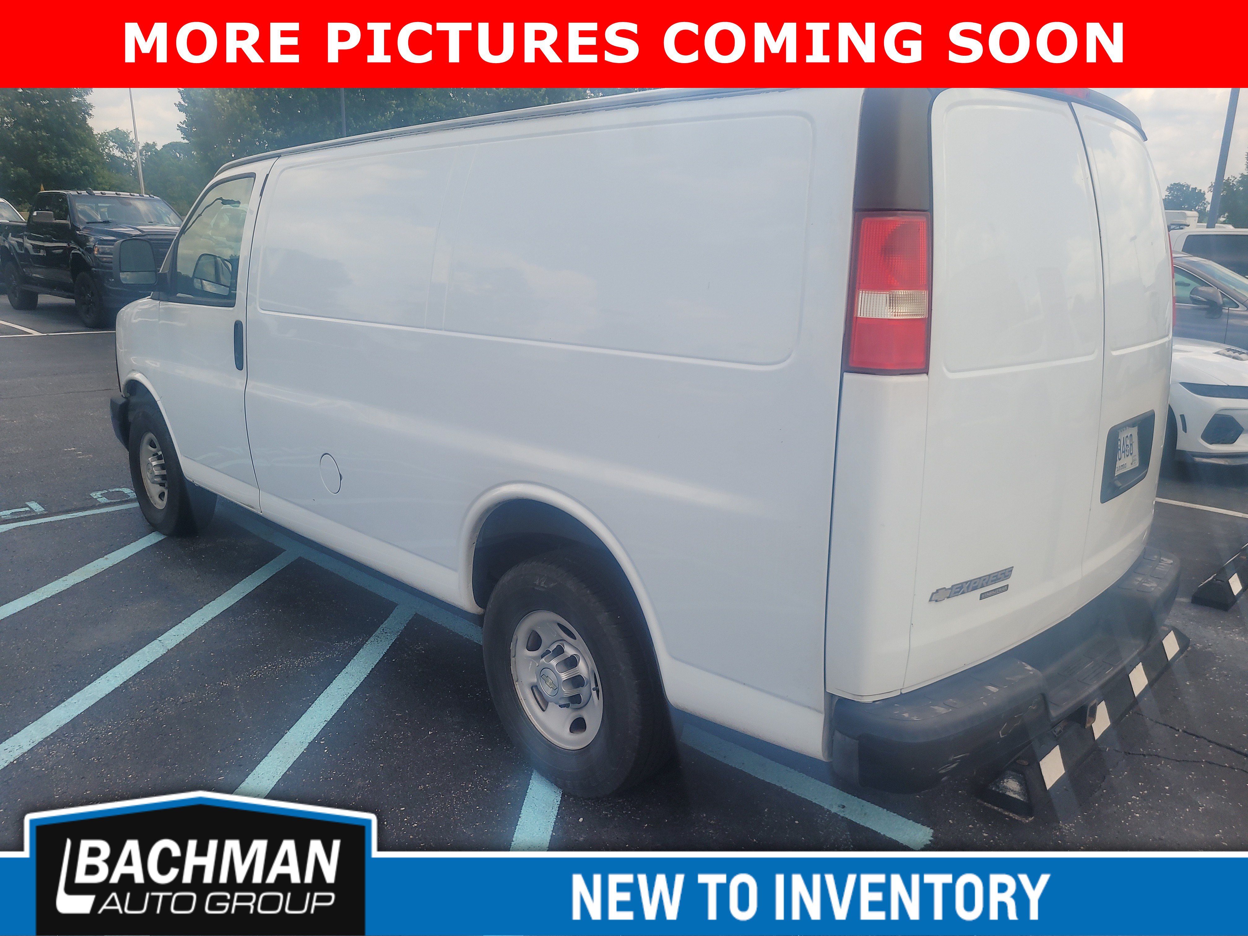 Used 2013 Chevrolet Express 2500 RWD image 4
