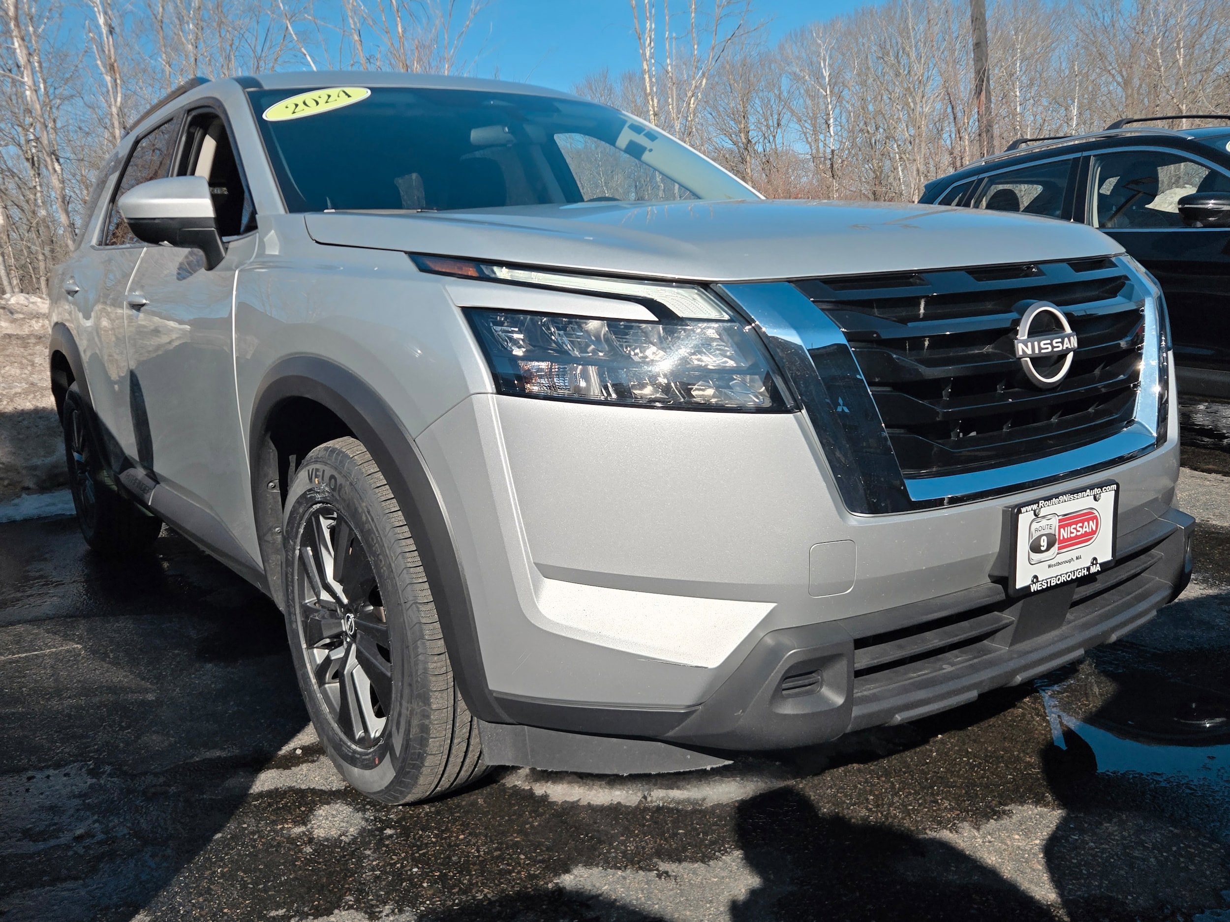 Certified 2024 Nissan Pathfinder SV AWD/4WD image 4