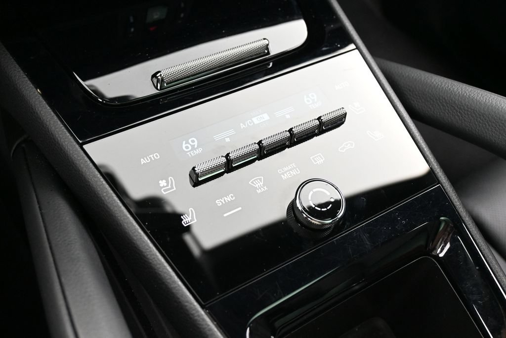 Certified 2026 Porsche Cayenne AWD/4WD image 21