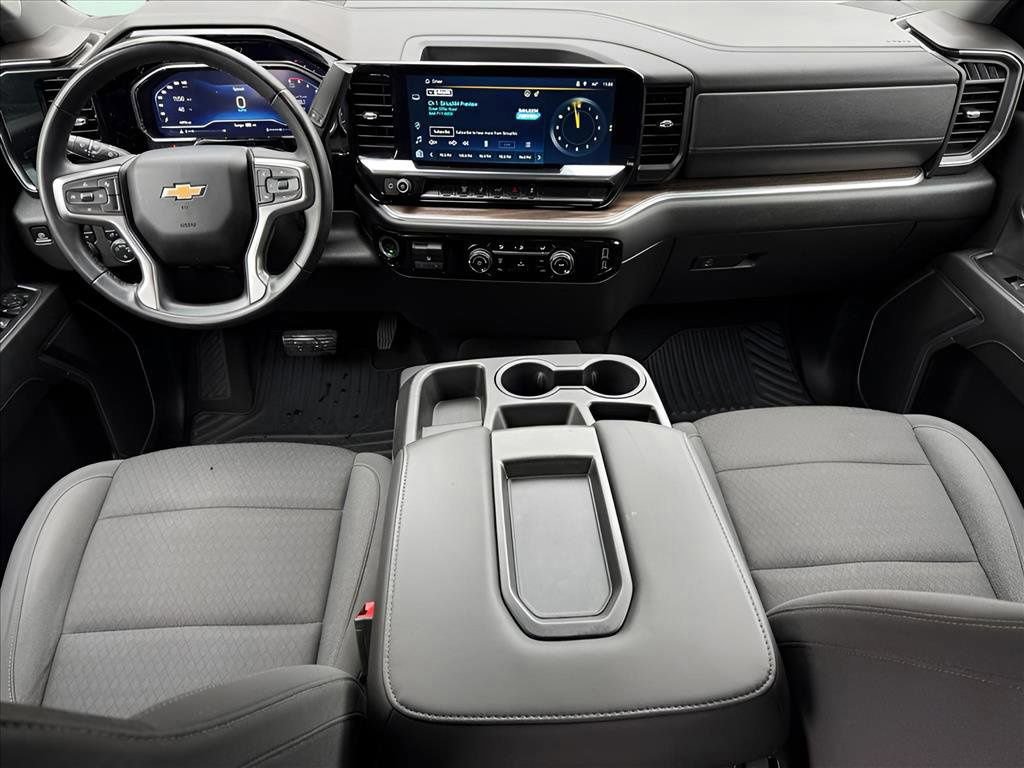 Used 2024 Chevrolet Silverado 2500 LT image 13