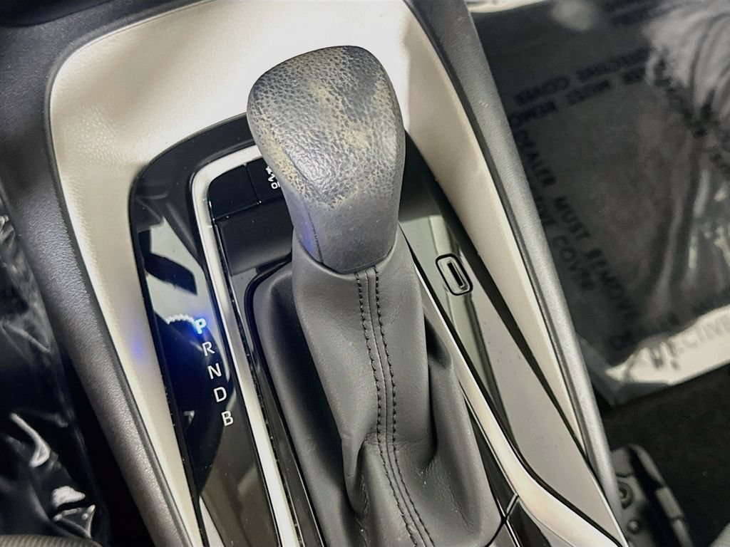 Used 2020 Toyota Corolla LE FWD image 32