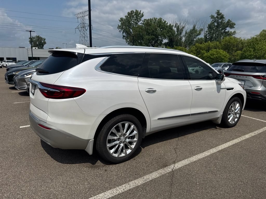 Used 2021 Buick Enclave Premium w/ Surround and Sites Package AWD/4WD image 8