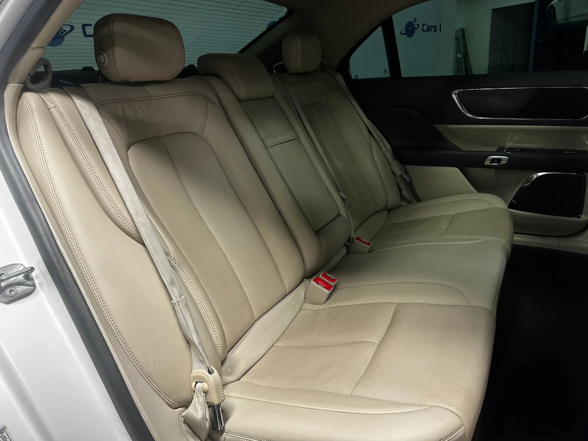Used 2019 Lincoln Continental Select FWD image 21