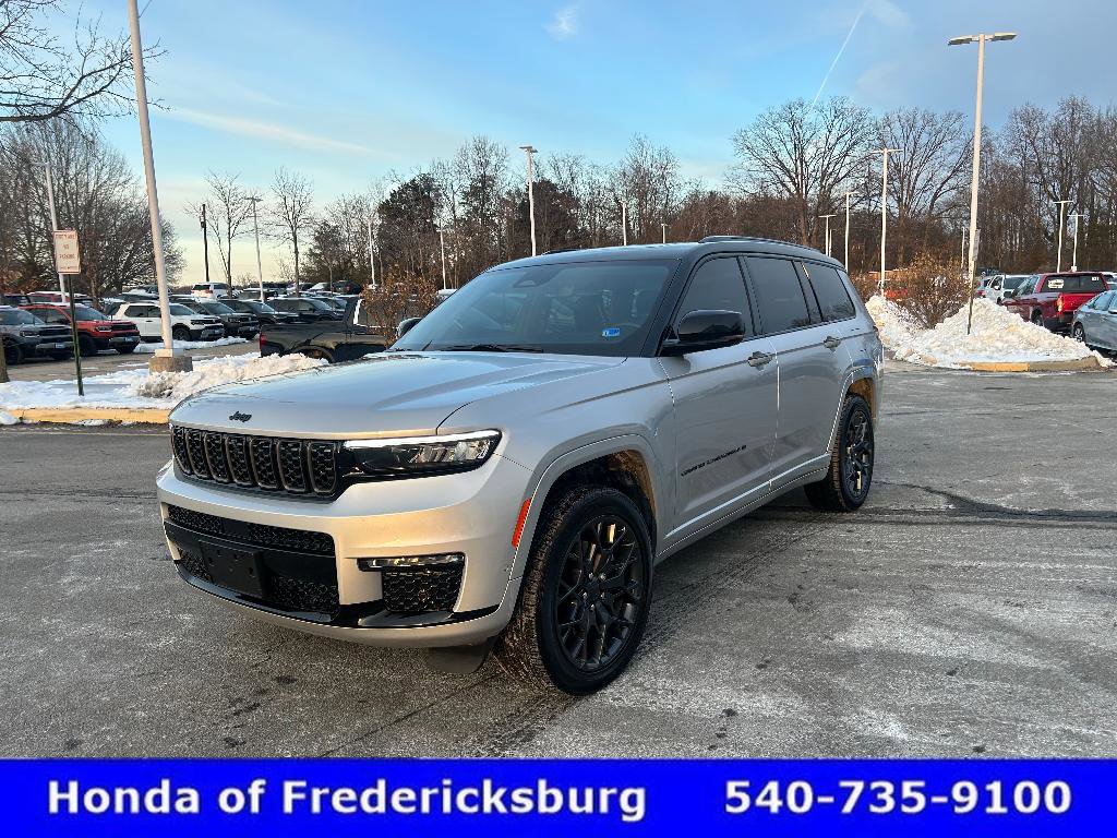 Used 2025 Jeep Grand Cherokee L Summit image 2