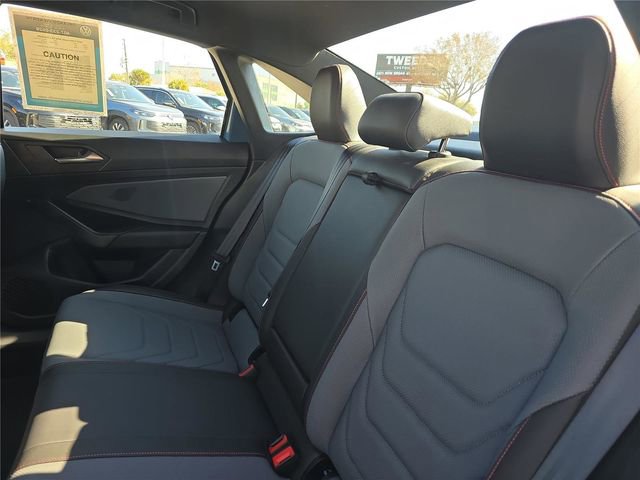 Used 2025 Volkswagen Jetta GLI Autobahn image 11