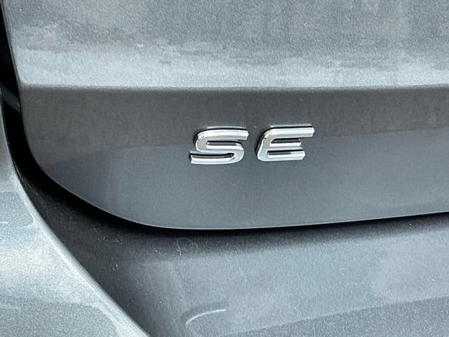 New 2026 Volkswagen Taos SE FWD image 10