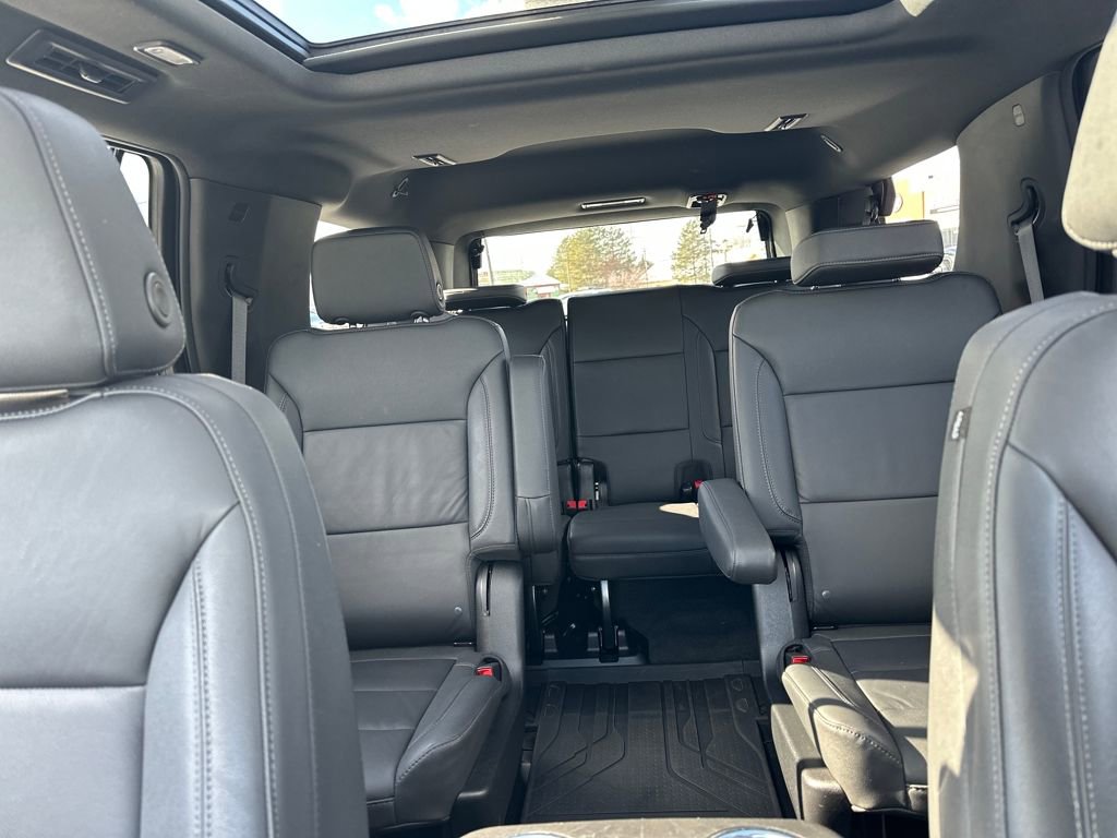 Used 2024 Chevrolet Tahoe Z71 w/ Luxury Package image 33