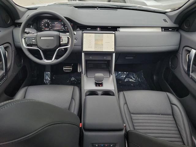 Used 2025 Land Rover Discovery Sport Dynamic SE image 18