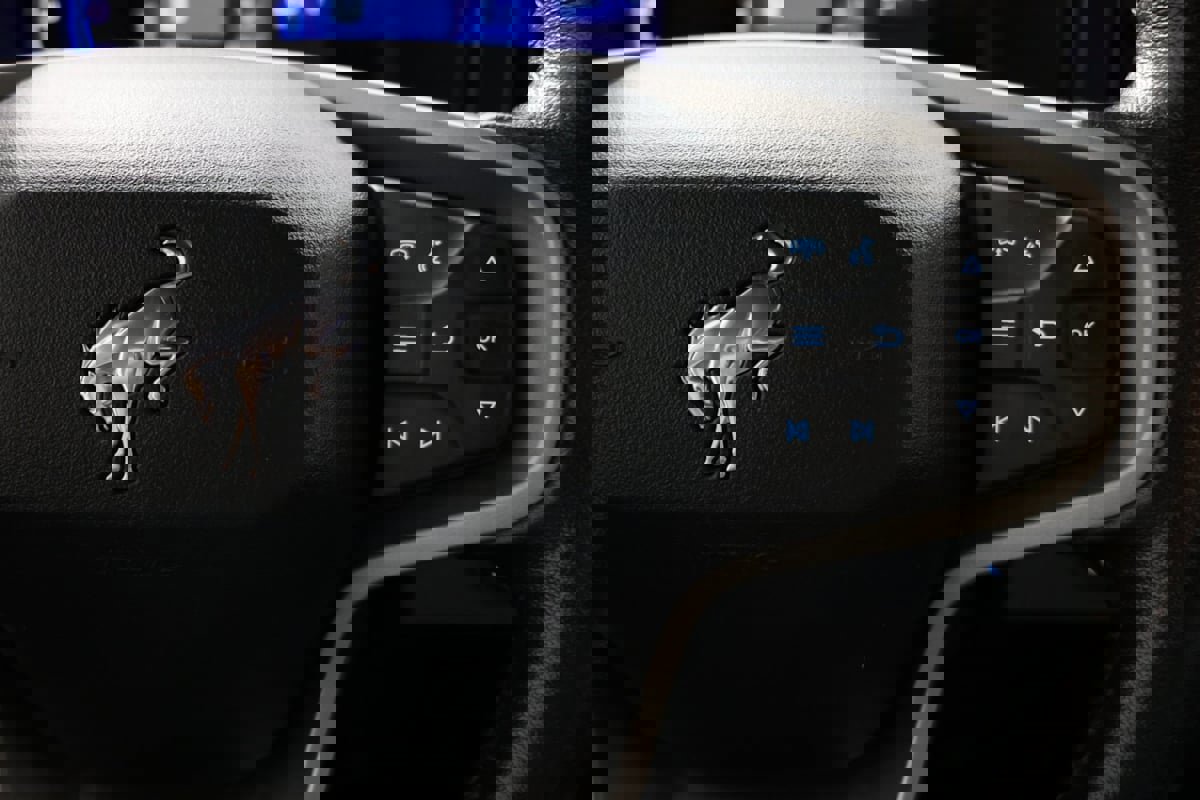 Used 2022 Ford Bronco Black Diamond image 23