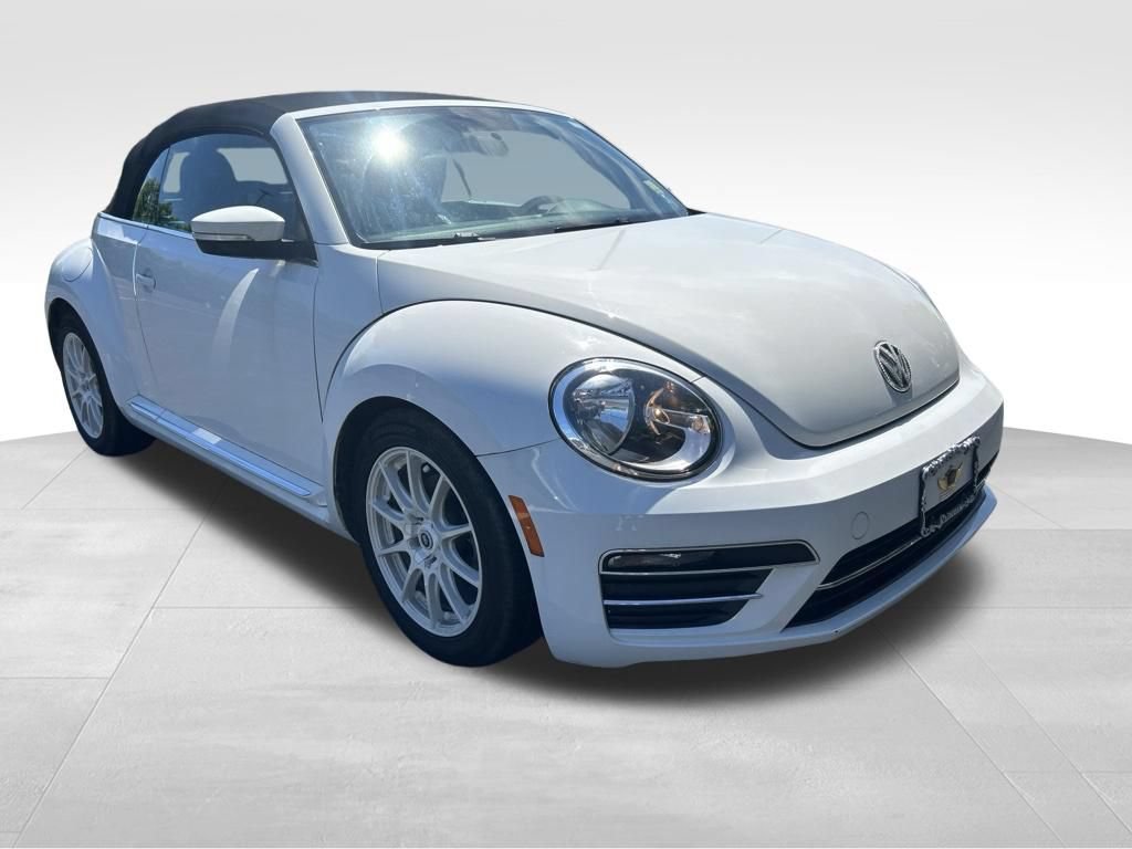 Used 2018 Volkswagen Beetle 2.0T S FWD image 7