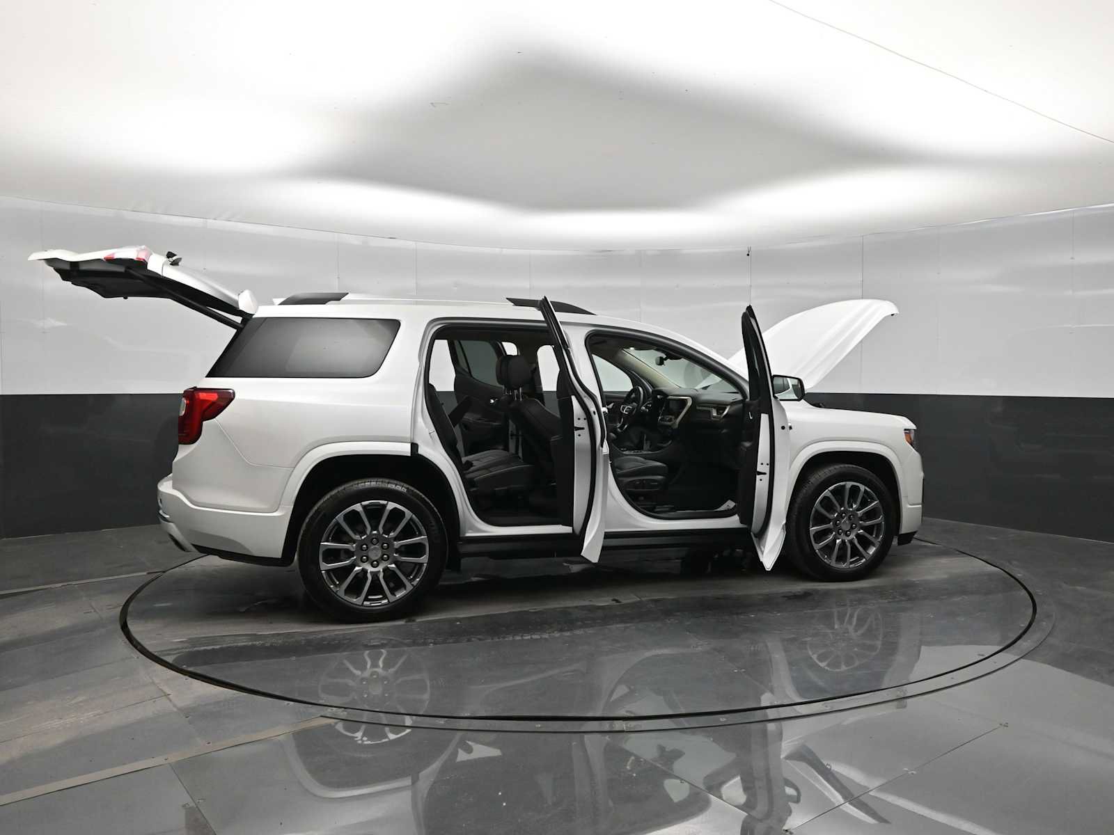 Used 2022 GMC Acadia Denali w/ Denali Ultimate Package AWD/4WD image 41