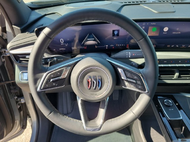 Used 2025 Buick Enclave Preferred FWD image 20