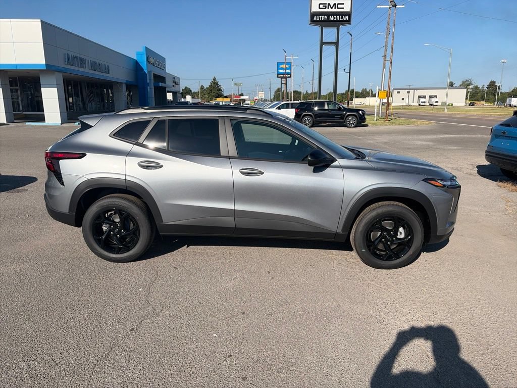 New 2026 Chevrolet Trax LT w/ Driver Confidence Package FWD image 7