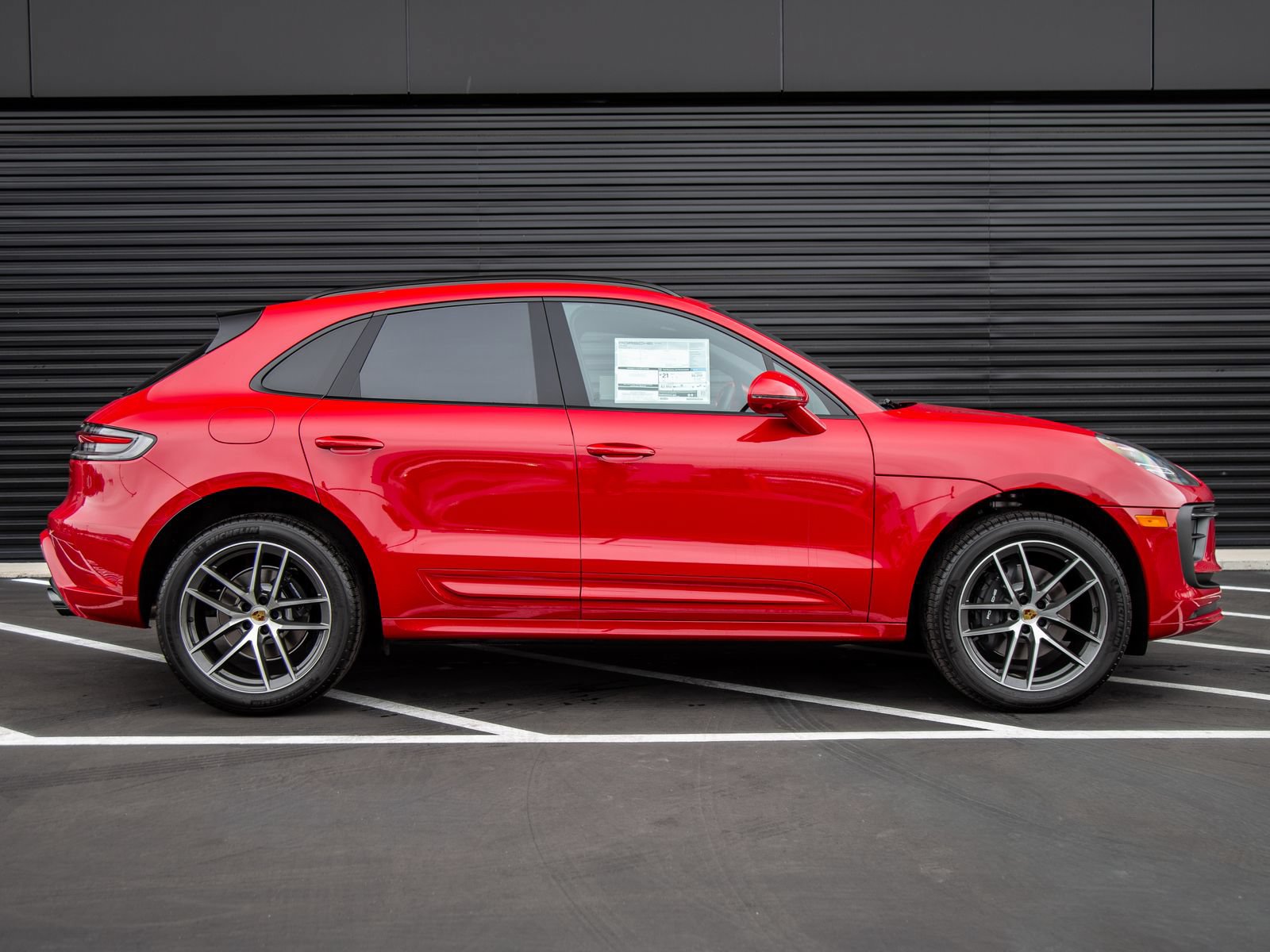 New 2026 Porsche Macan AWD/4WD image 8