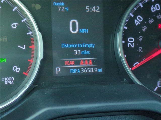 Used 2021 Toyota RAV4 XLE FWD image 11
