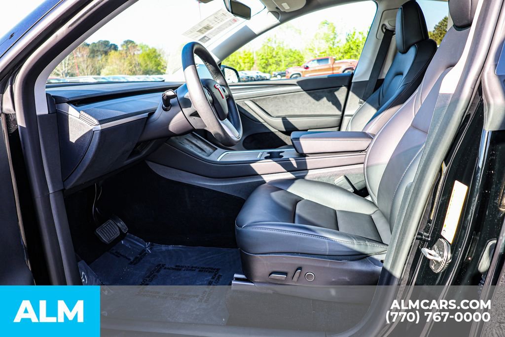 Used 2023 Tesla Model Y Long Range image 18