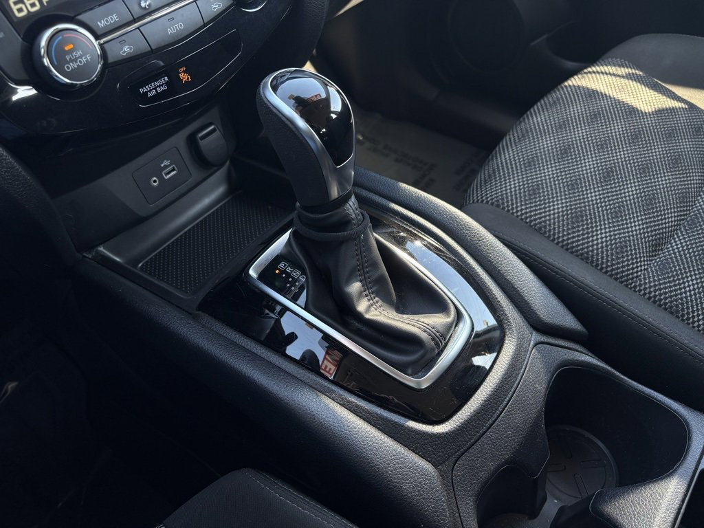 Used 2022 Nissan Rogue Sport SV image 20