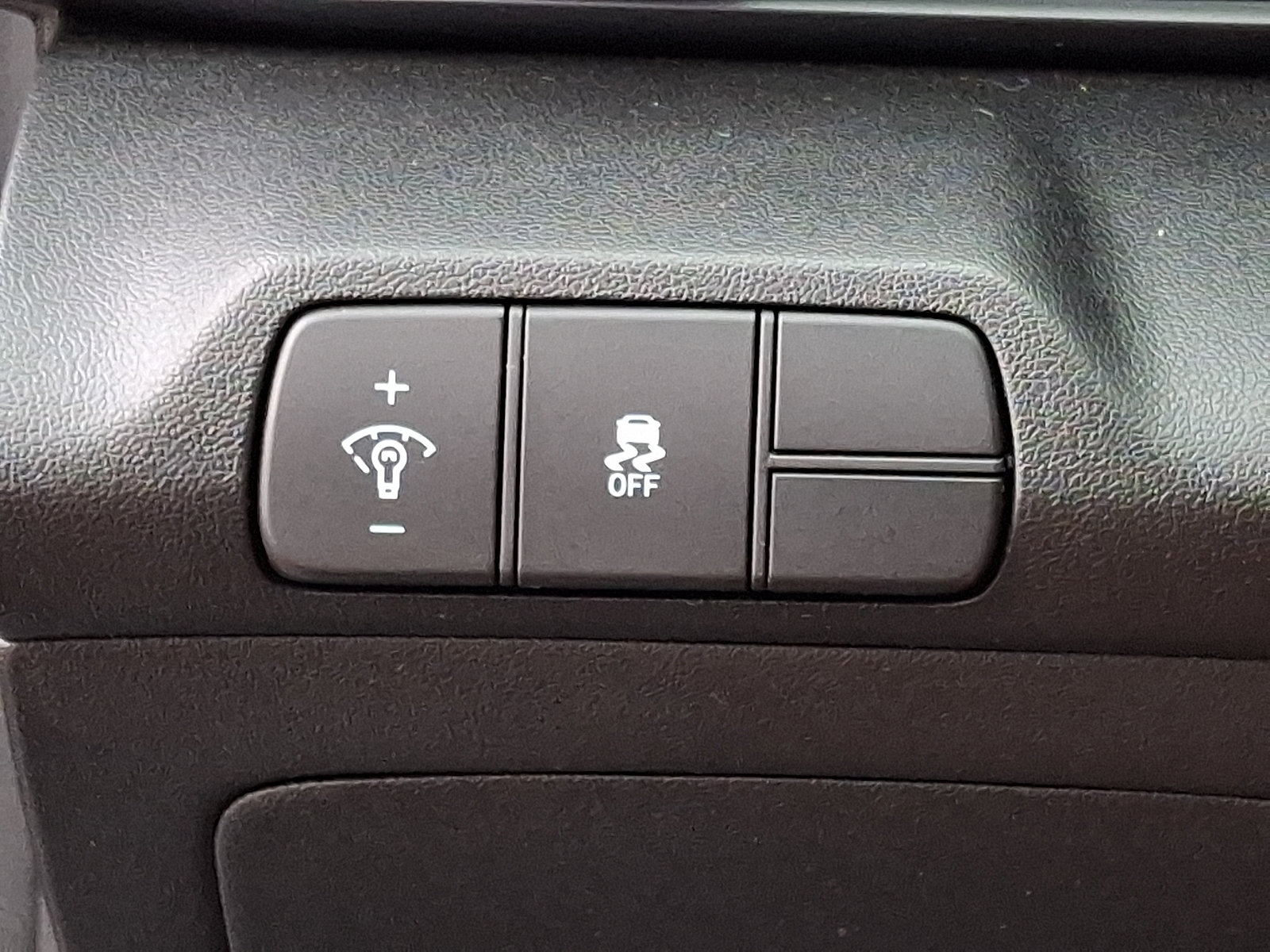 Used 2026 Hyundai Elantra Sport FWD image 26