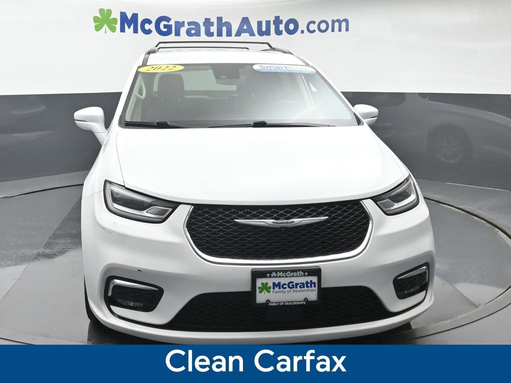 Used 2022 Chrysler Pacifica Touring-L image 4